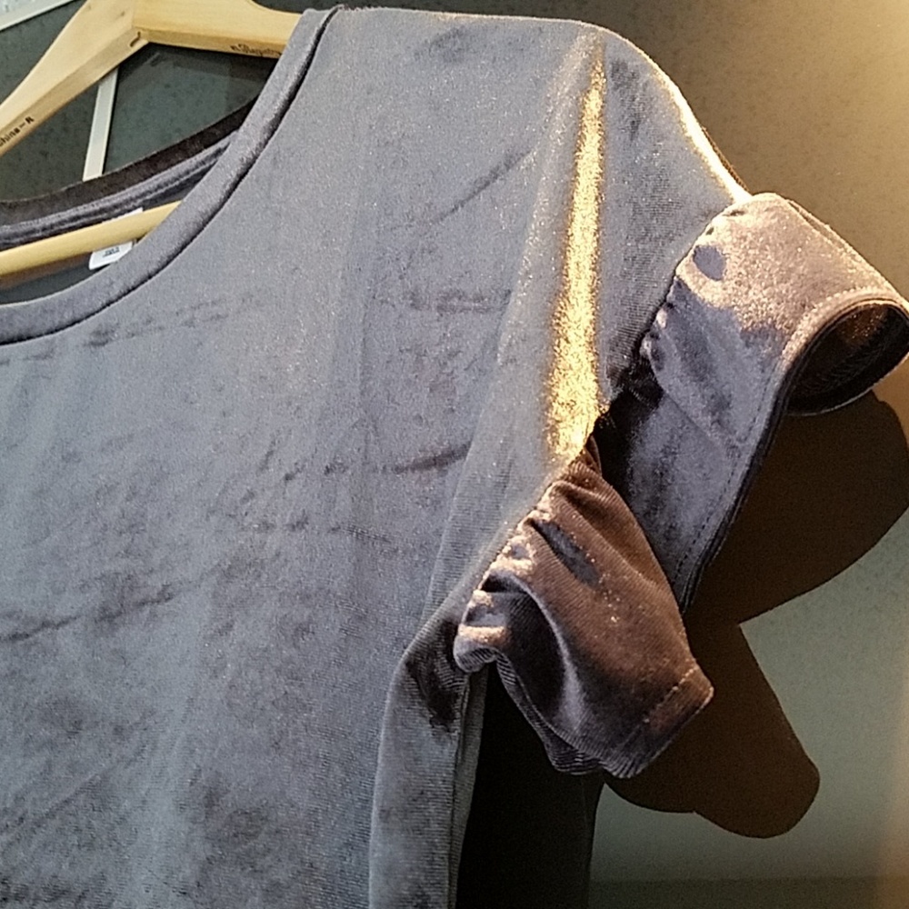 ❤️ 2 for $15 ❤️ Old Navy Crushed Charcoal Velvet top - size Small - Picture 3 of 5